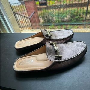 Tod’s Backless Loafers Bronze